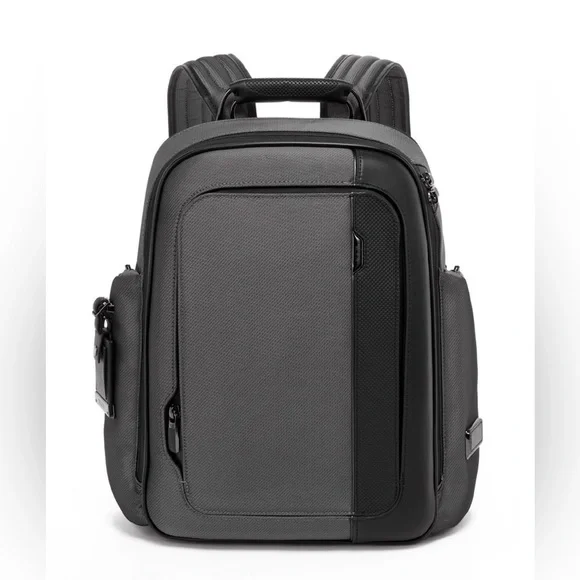 Poshmark hot sale tumi backpack
